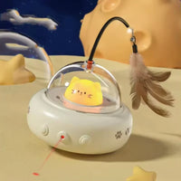 Hands-free electric cat toy — automatic spinning feather wand